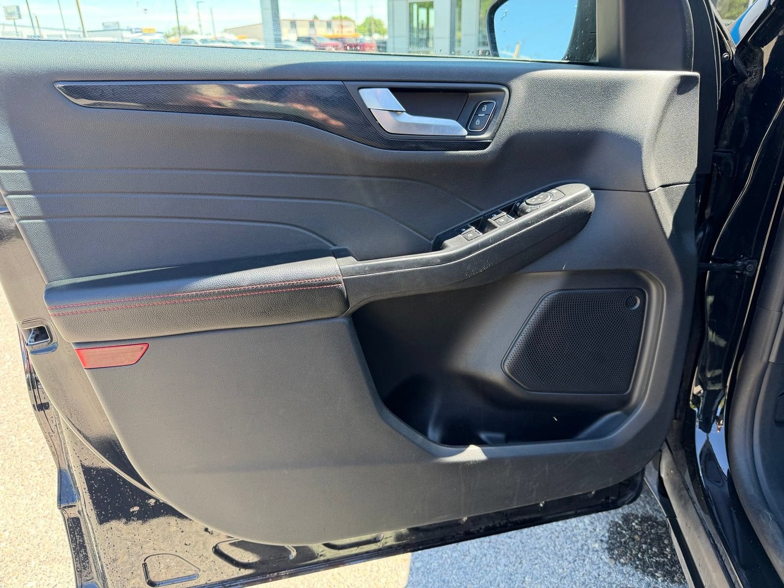 2025 Ford Escape ST-Line - Photo 12