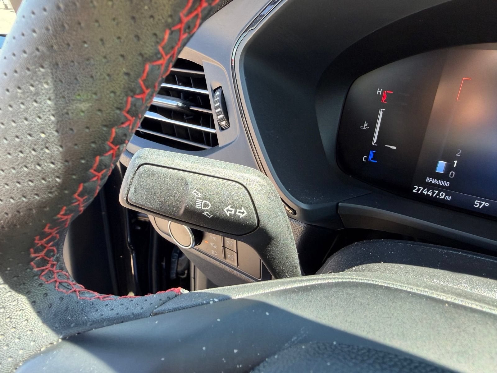 2025 Ford Escape ST-Line - Photo 19