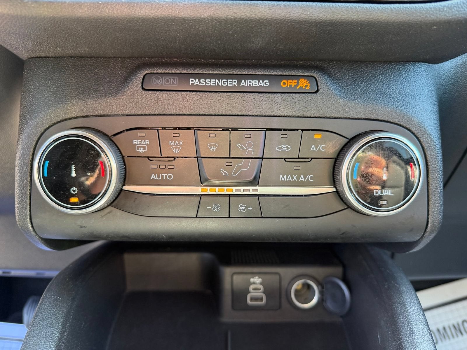 2025 Ford Escape ST-Line - Photo 28