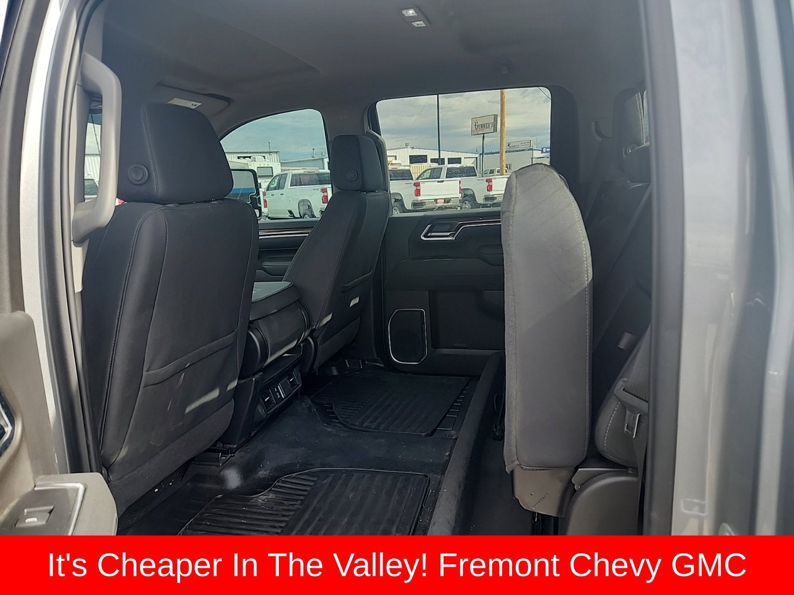 2025 Chevrolet Silverado 3500HD LT - Photo 12