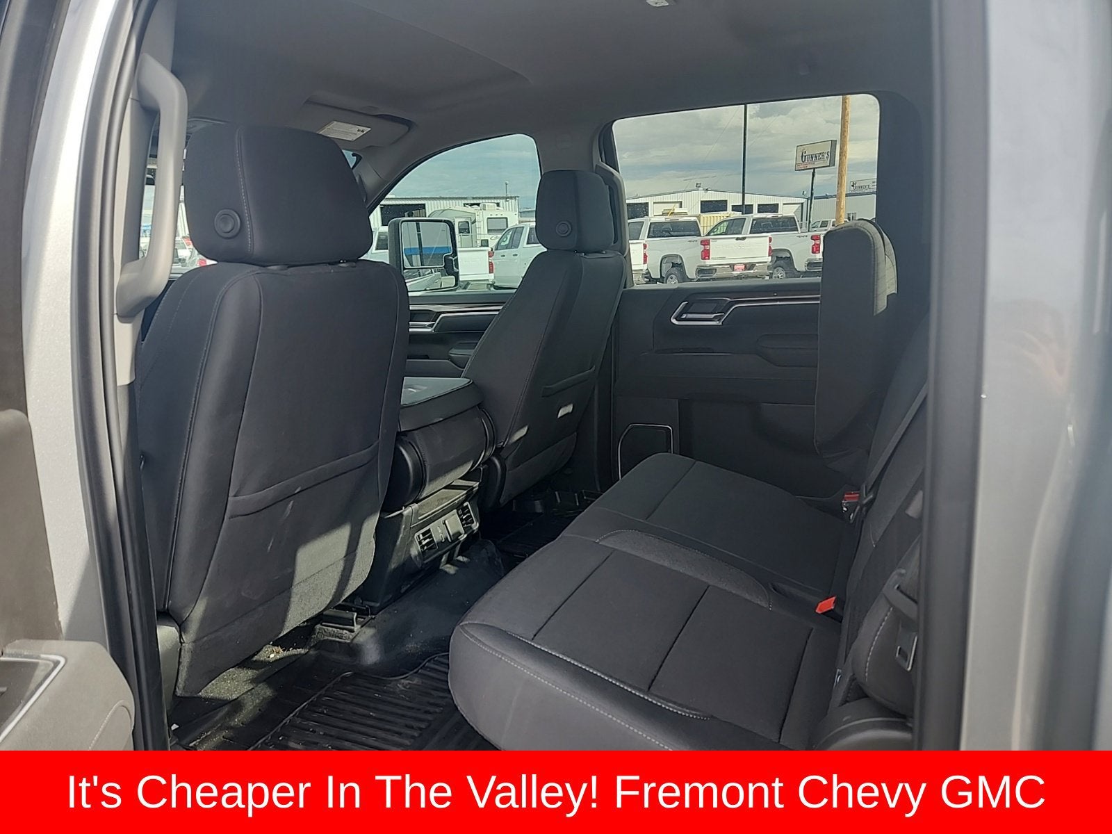 2025 Chevrolet Silverado 3500HD LT - Photo 13