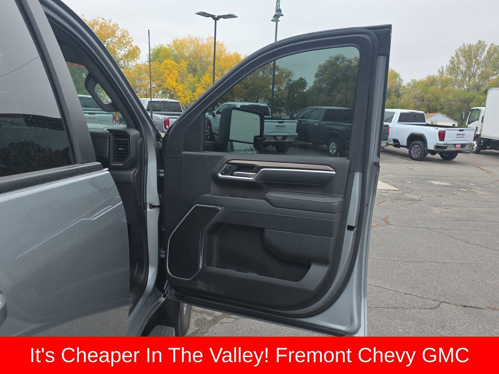 2025 Chevrolet Silverado 3500HD LT - Photo 37