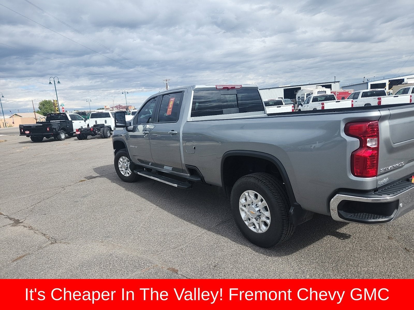 2025 Chevrolet Silverado 3500HD LT - Photo 6