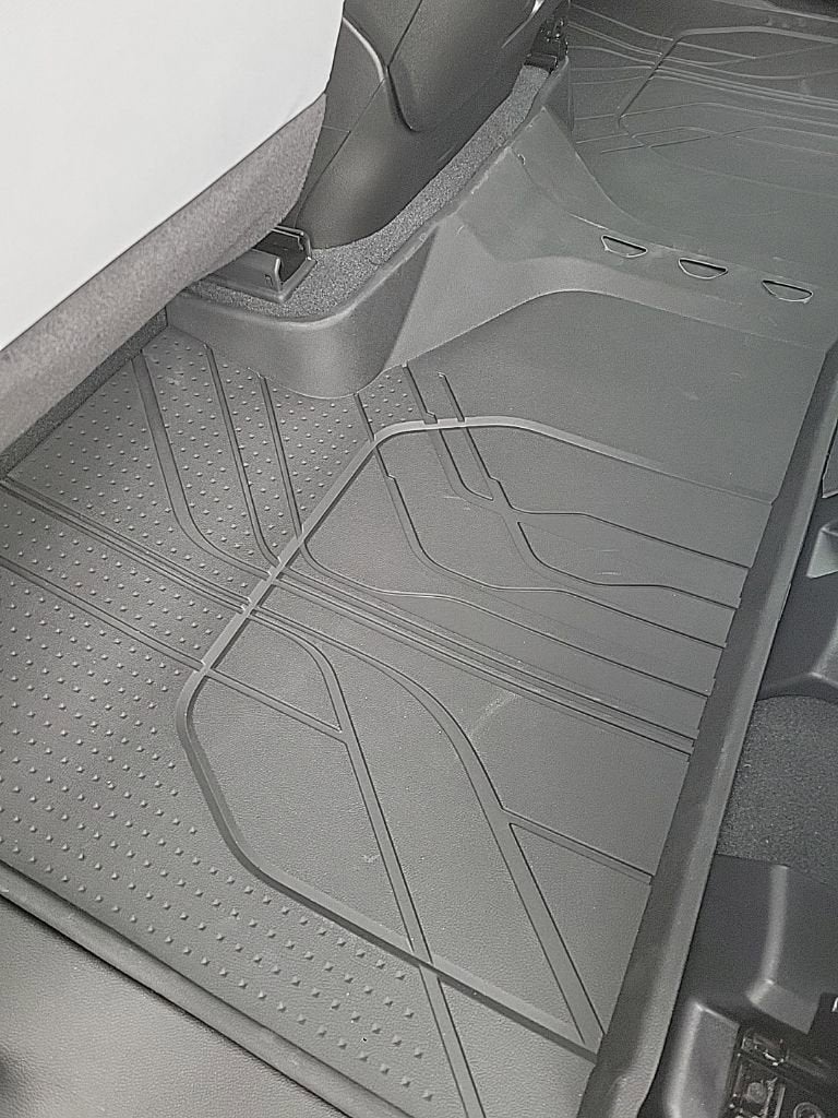 2026 Chevrolet Suburban Premier - Photo 40