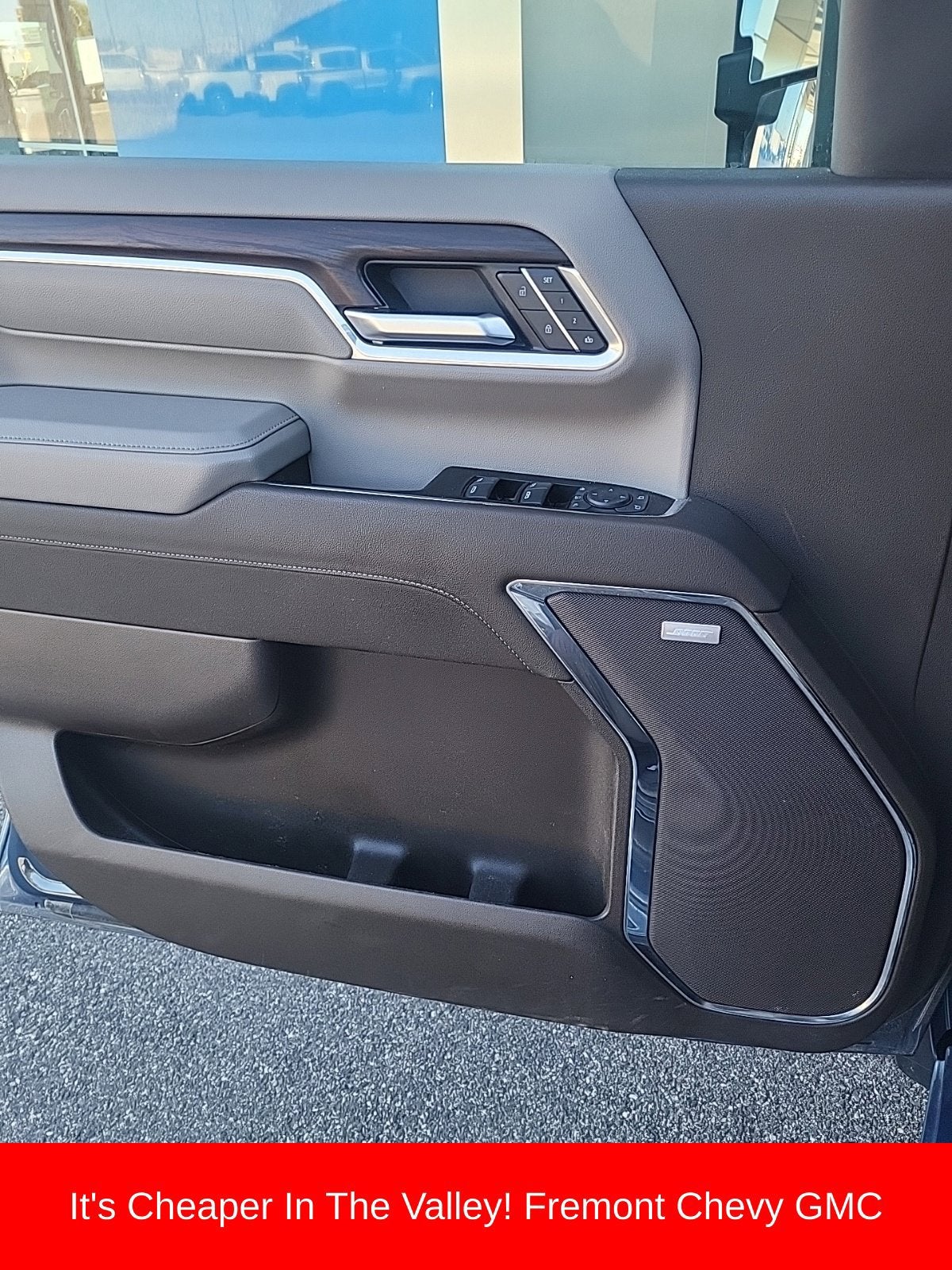 2024 GMC Sierra 2500HD SLT - Photo 17