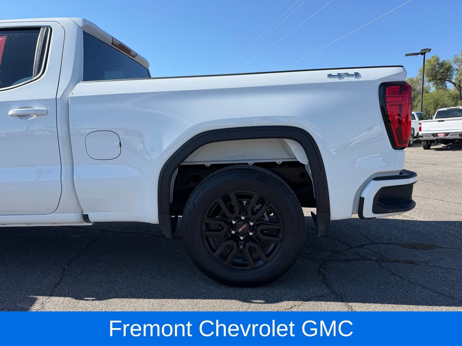 2025 GMC Sierra 1500 Elevation - Photo 11