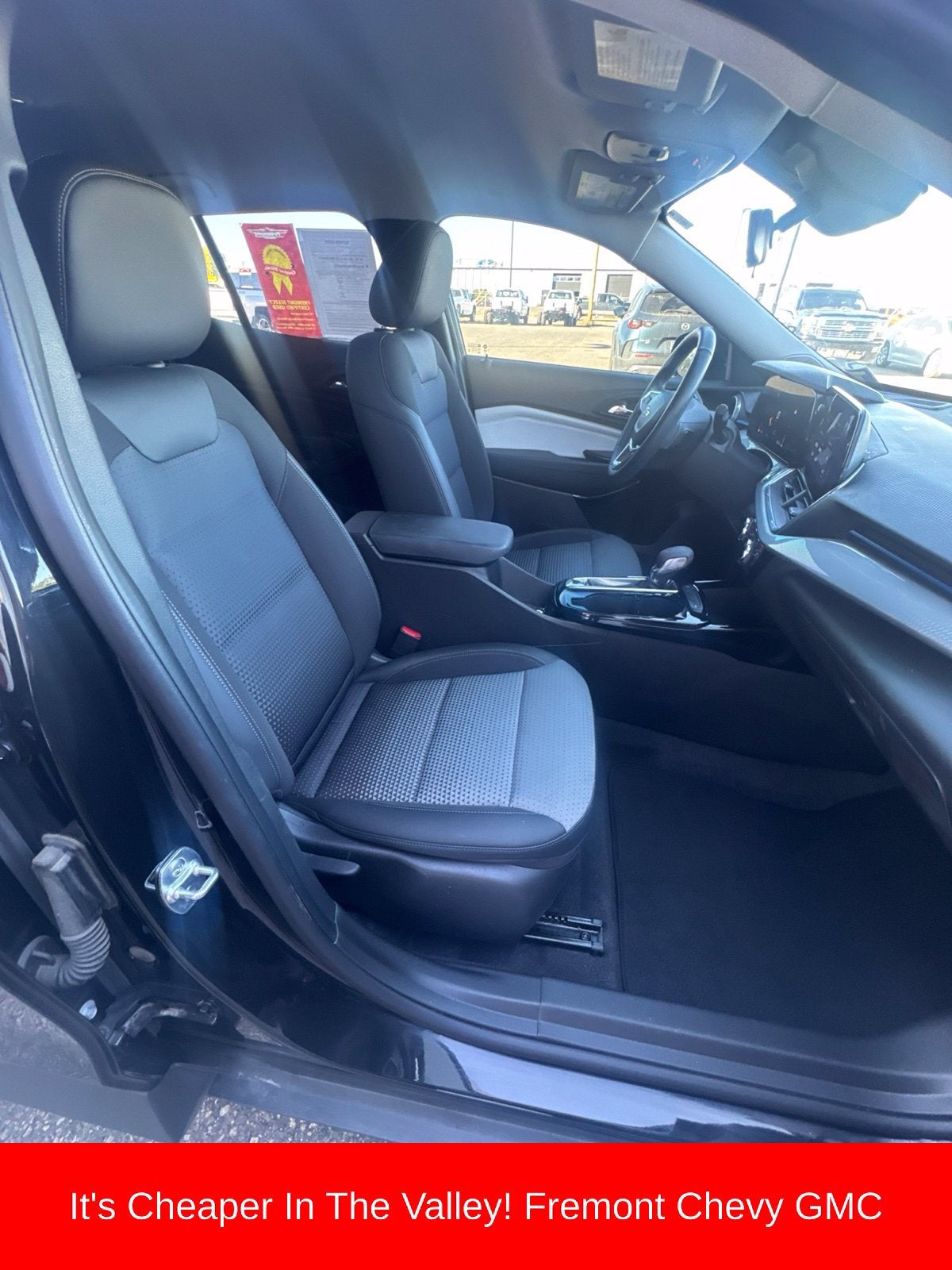 2024 Chevrolet Trax LT - Photo 41