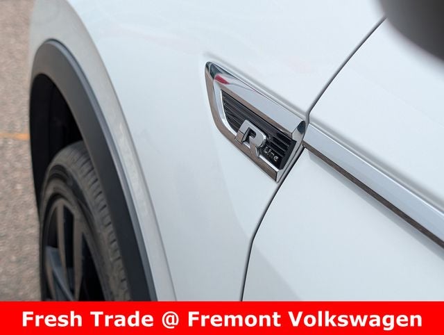 2021 Volkswagen Tiguan 2.0T SE R-Line Black