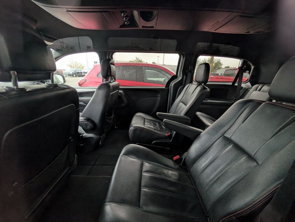 2016 Dodge Grand Caravan R/T