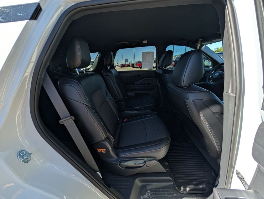 2025 Nissan Pathfinder Rock Creek