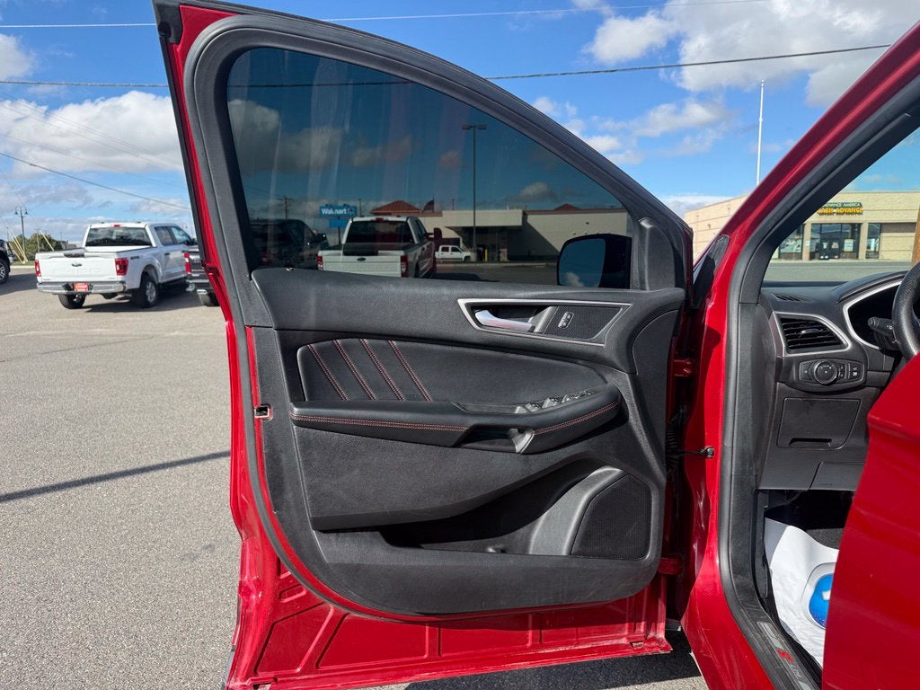 2021 Ford Edge ST Line