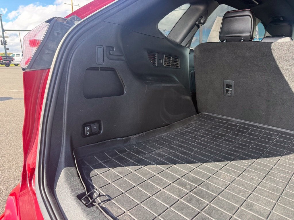 2021 Ford Edge ST Line