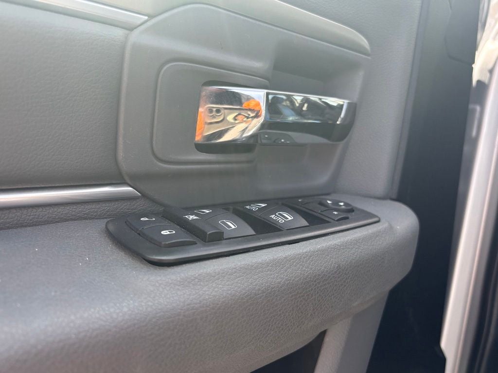2014 RAM 1500 SLT