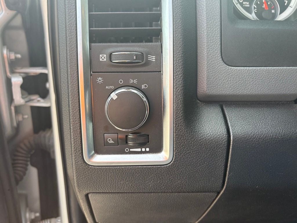 2014 RAM 1500 SLT