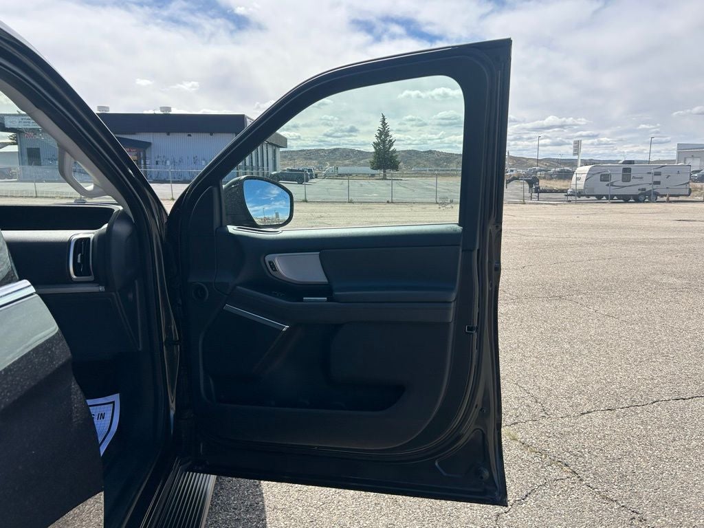 2025 Ford Expedition Max Active
