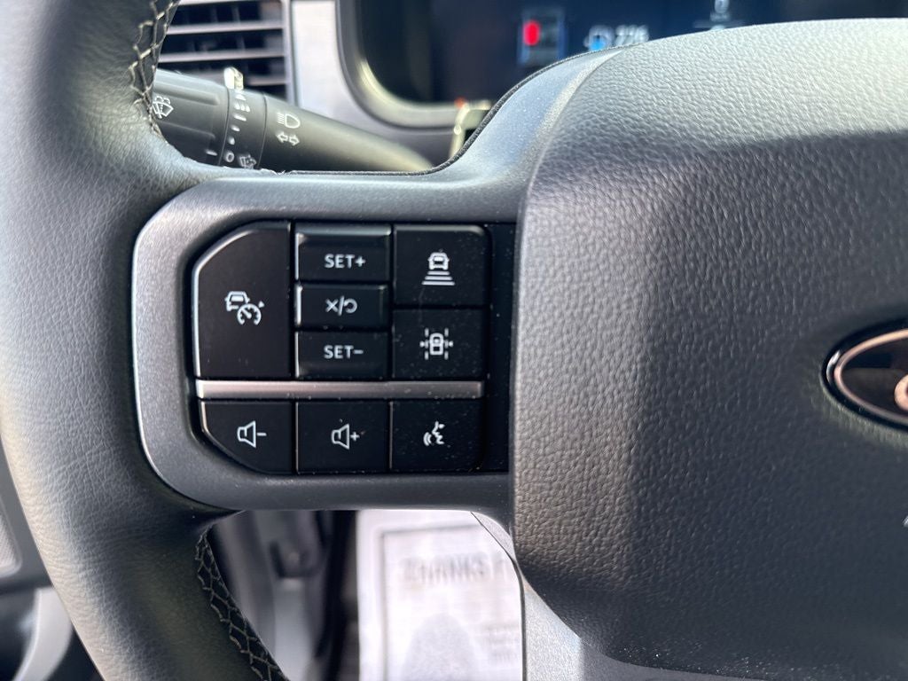 2025 Ford F-150 Lariat Black Appearance Pkg.