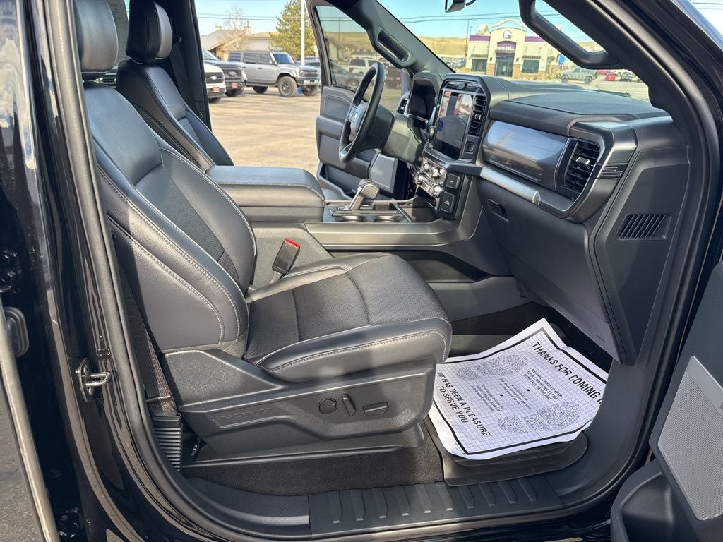2025 Ford F-150 Lariat Black Appearance Pkg.