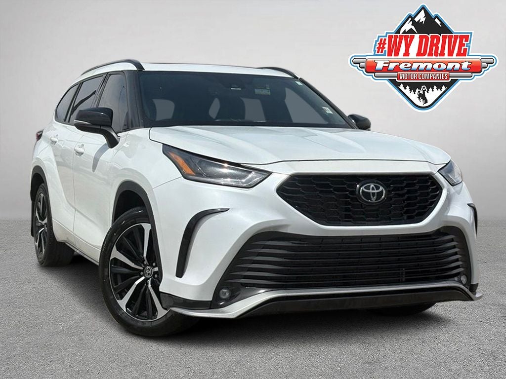 2022 Toyota Highlander XSE