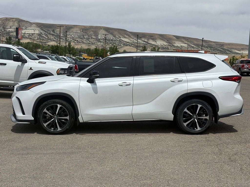 2022 Toyota Highlander XSE