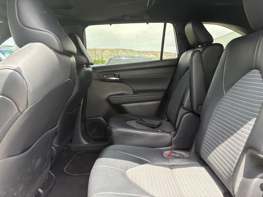 2022 Toyota Highlander XSE