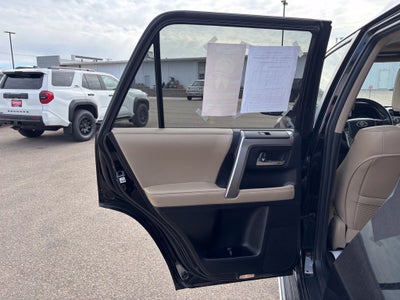 2017 Toyota 4Runner SR5 Premium