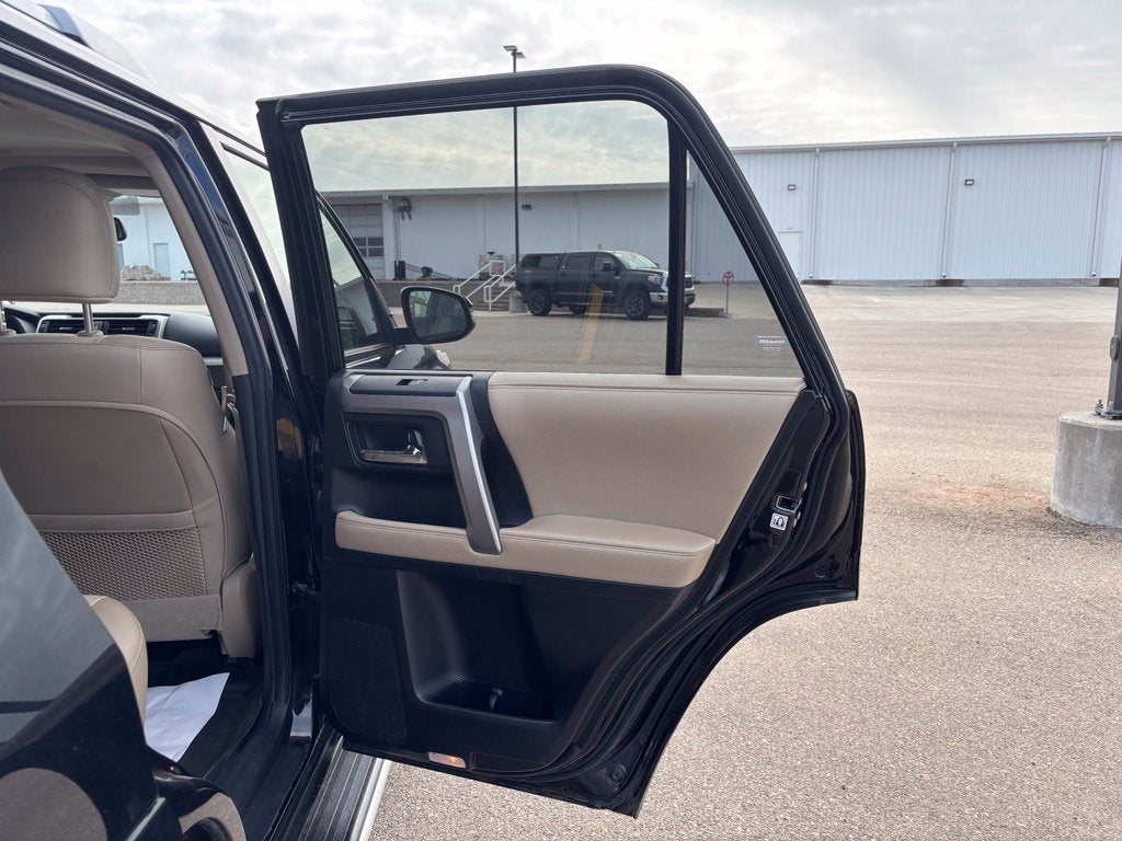 2017 Toyota 4Runner SR5 Premium