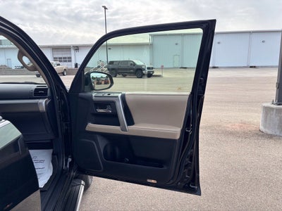 2017 Toyota 4Runner SR5 Premium