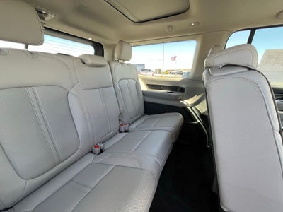 2023 Jeep Wagoneer Base