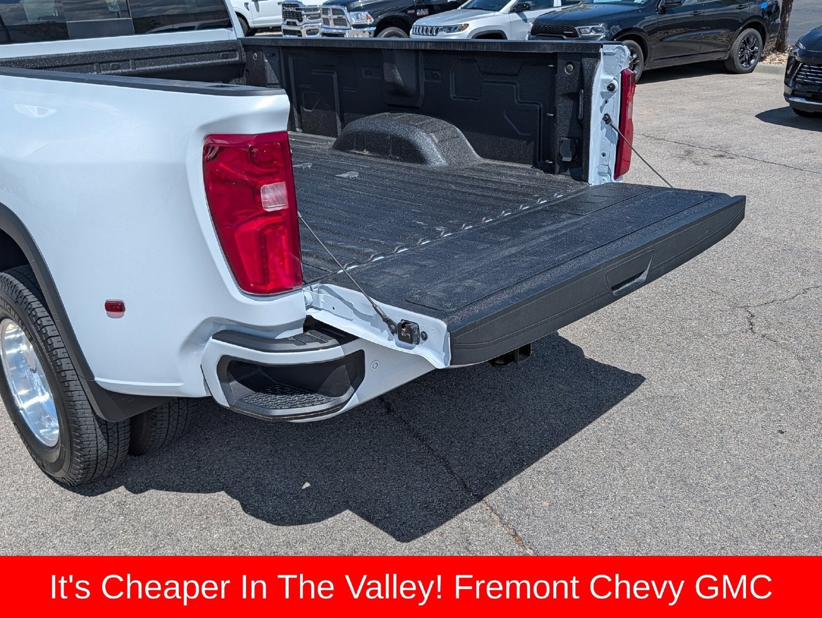 2026 Chevrolet Silverado 3500HD High Country - Photo 8