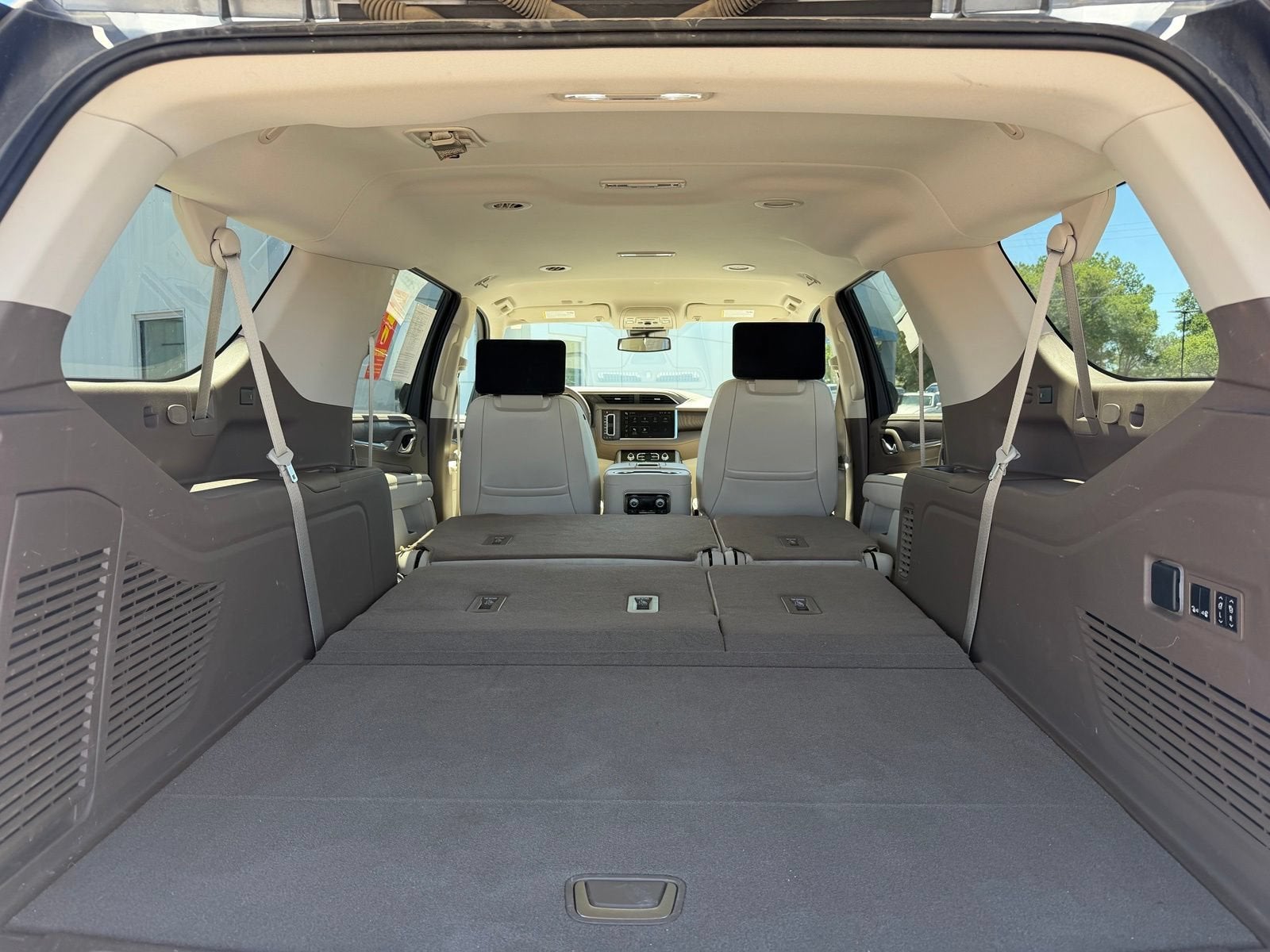 2023 GMC Yukon XL Denali - Photo 11