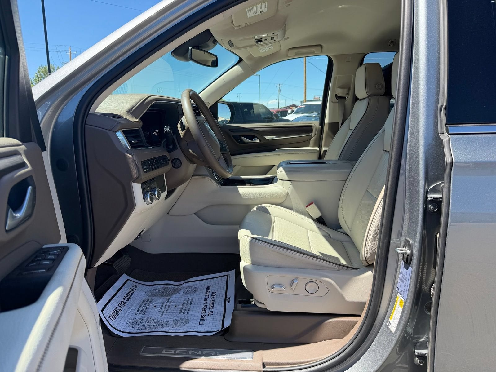 2023 GMC Yukon XL Denali - Photo 18