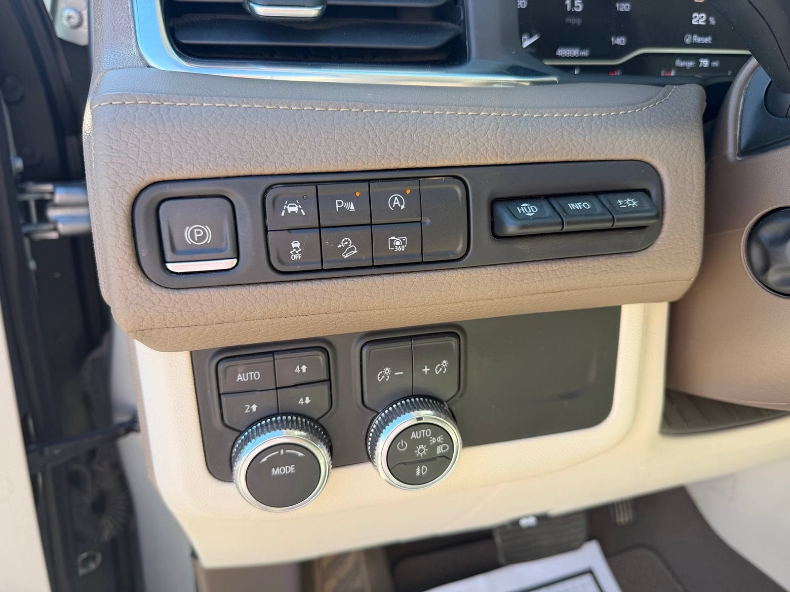 2023 GMC Yukon XL Denali - Photo 19