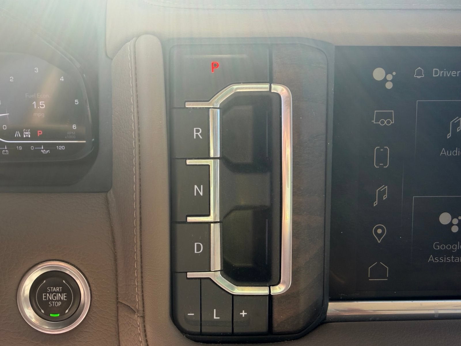 2023 GMC Yukon XL Denali - Photo 24
