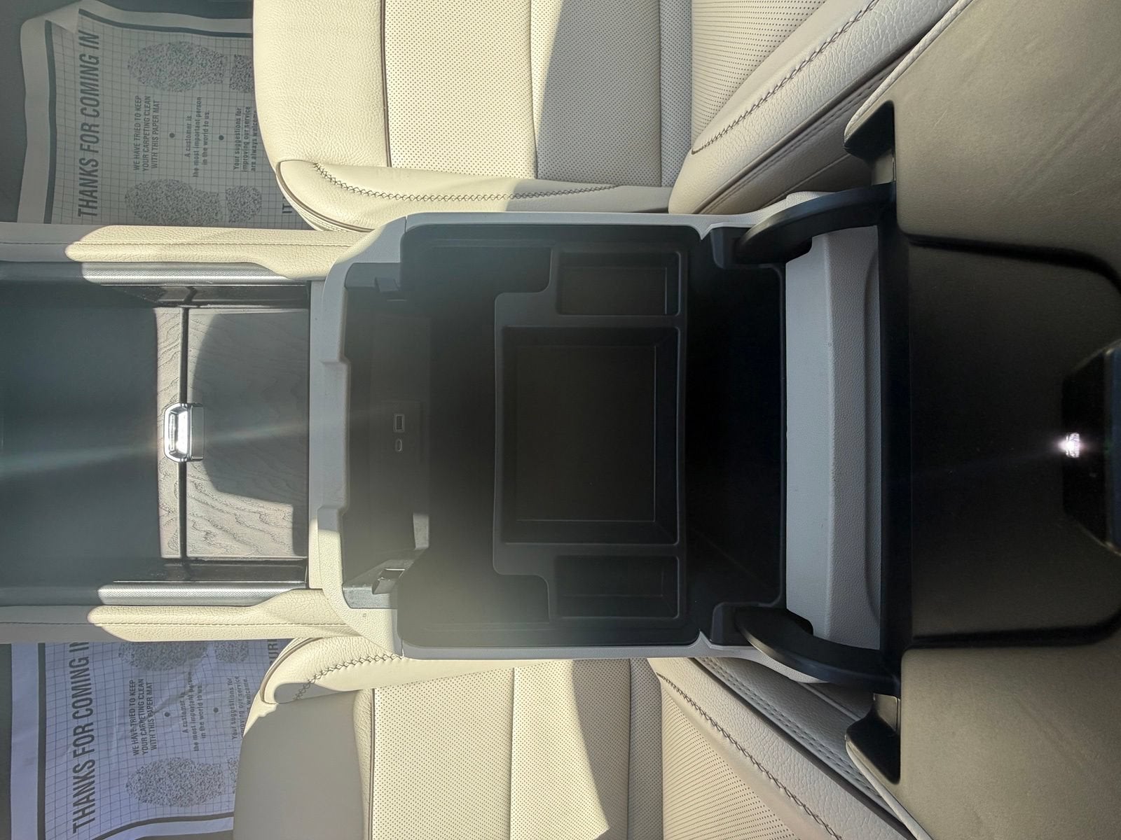 2023 GMC Yukon XL Denali - Photo 28