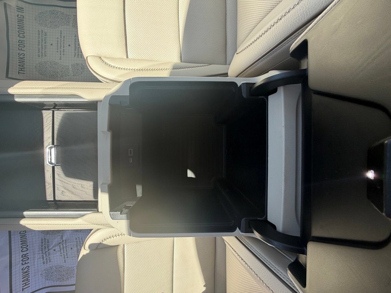 2023 GMC Yukon XL Denali - Photo 29