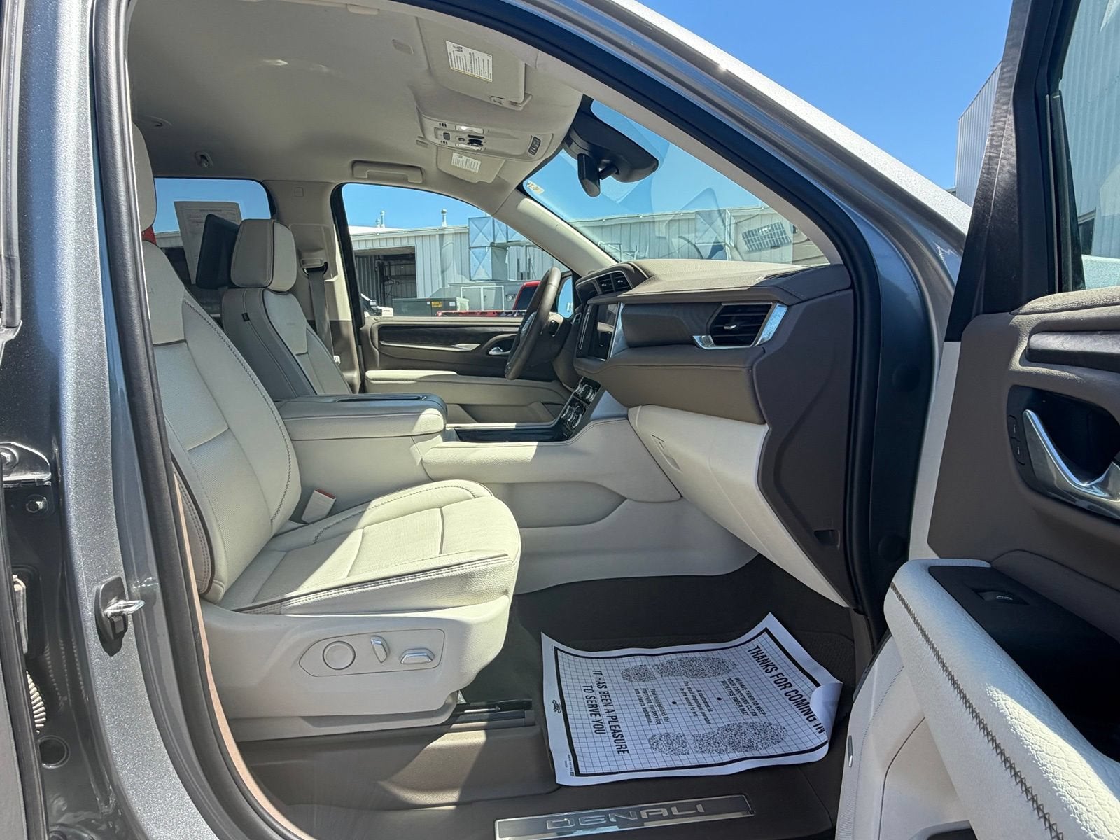 2023 GMC Yukon XL Denali - Photo 53