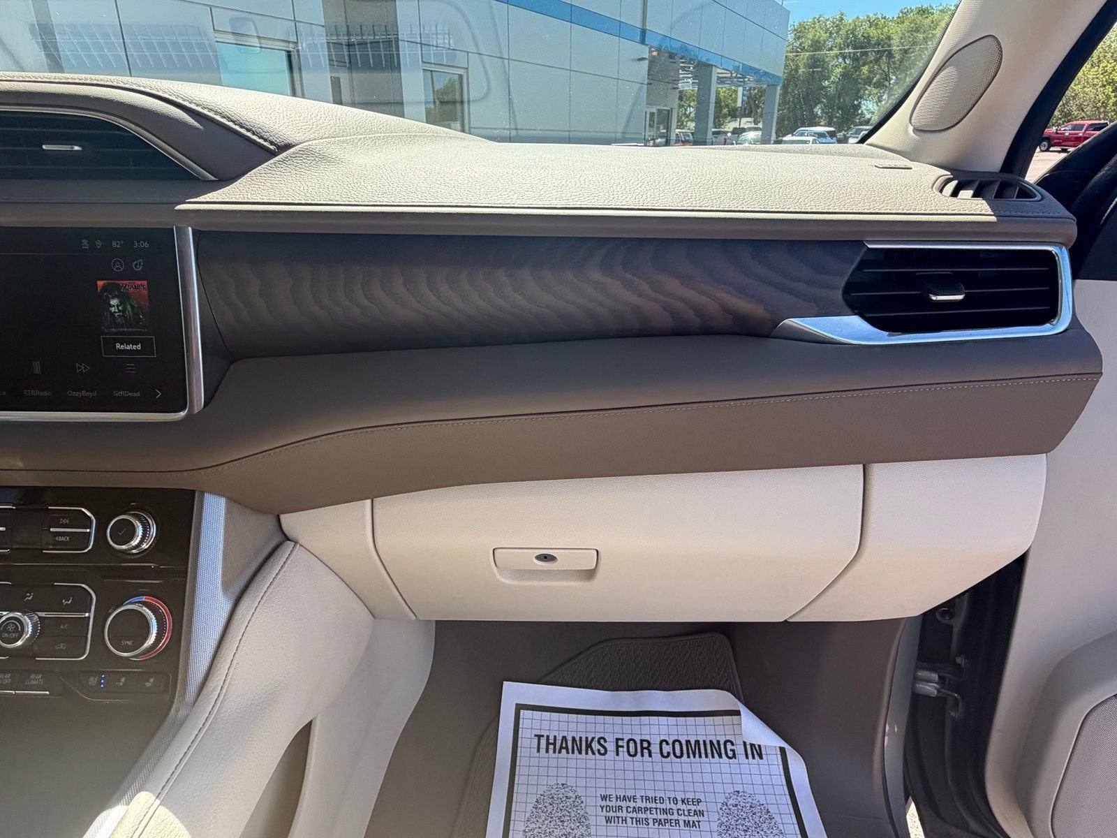 2023 GMC Yukon XL Denali - Photo 54
