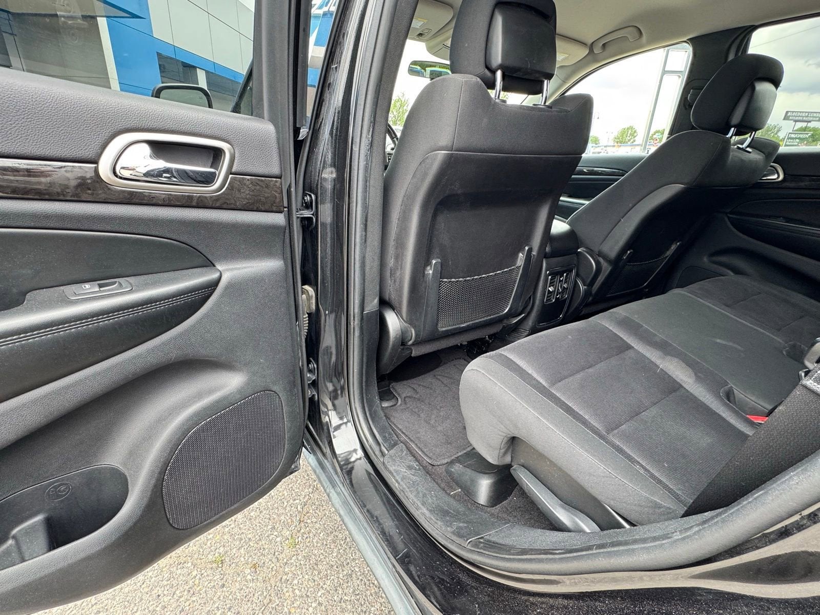 2011 Jeep Grand Cherokee Laredo - Photo 21