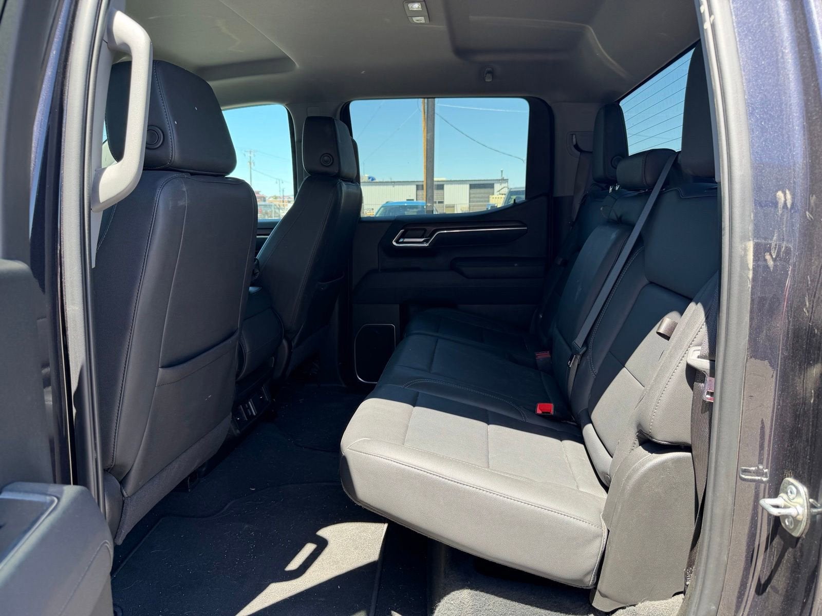 2025 GMC Sierra 1500 SLT - Photo 30