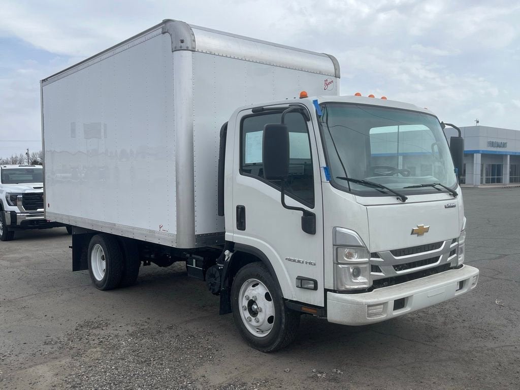 2025 Chevrolet Low Cab Forward 4500 HG NA