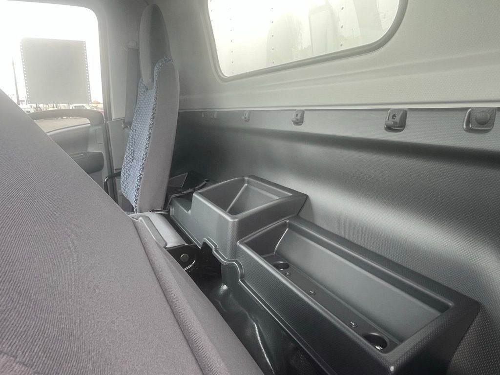 2025 Chevrolet Low Cab Forward 4500 HG NA
