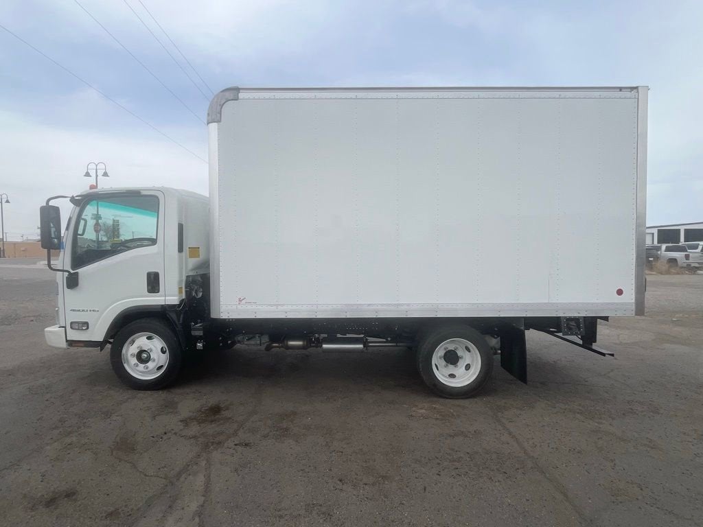 2025 Chevrolet Low Cab Forward 4500 HG NA