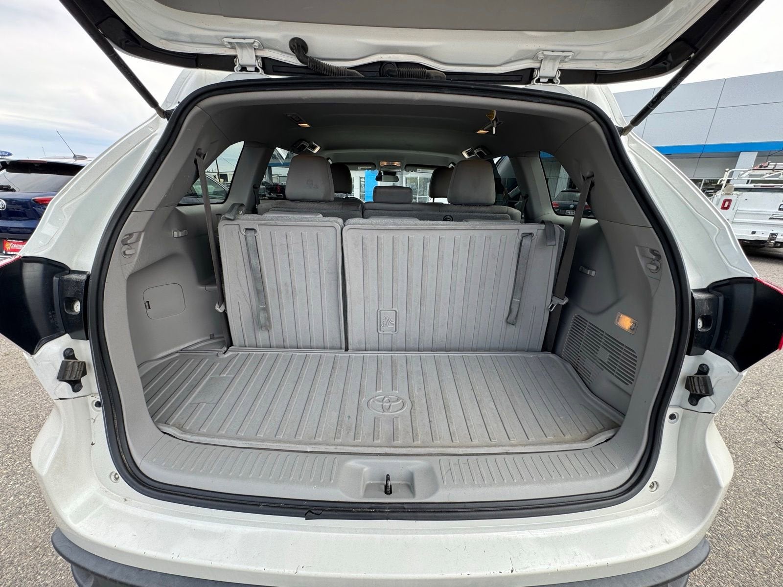 2018 Toyota Highlander LE - Photo 25
