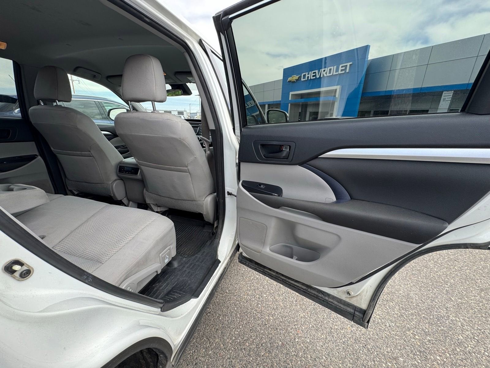 2018 Toyota Highlander LE - Photo 26