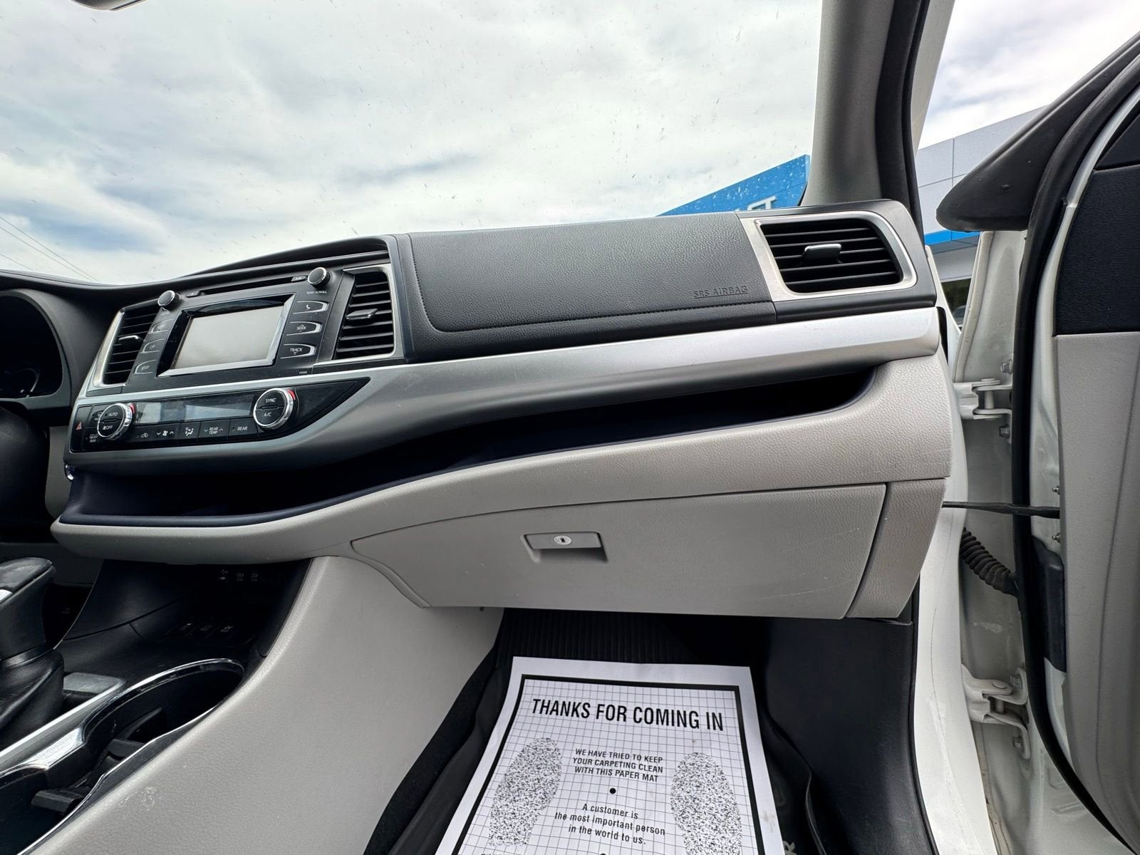 2018 Toyota Highlander LE - Photo 31