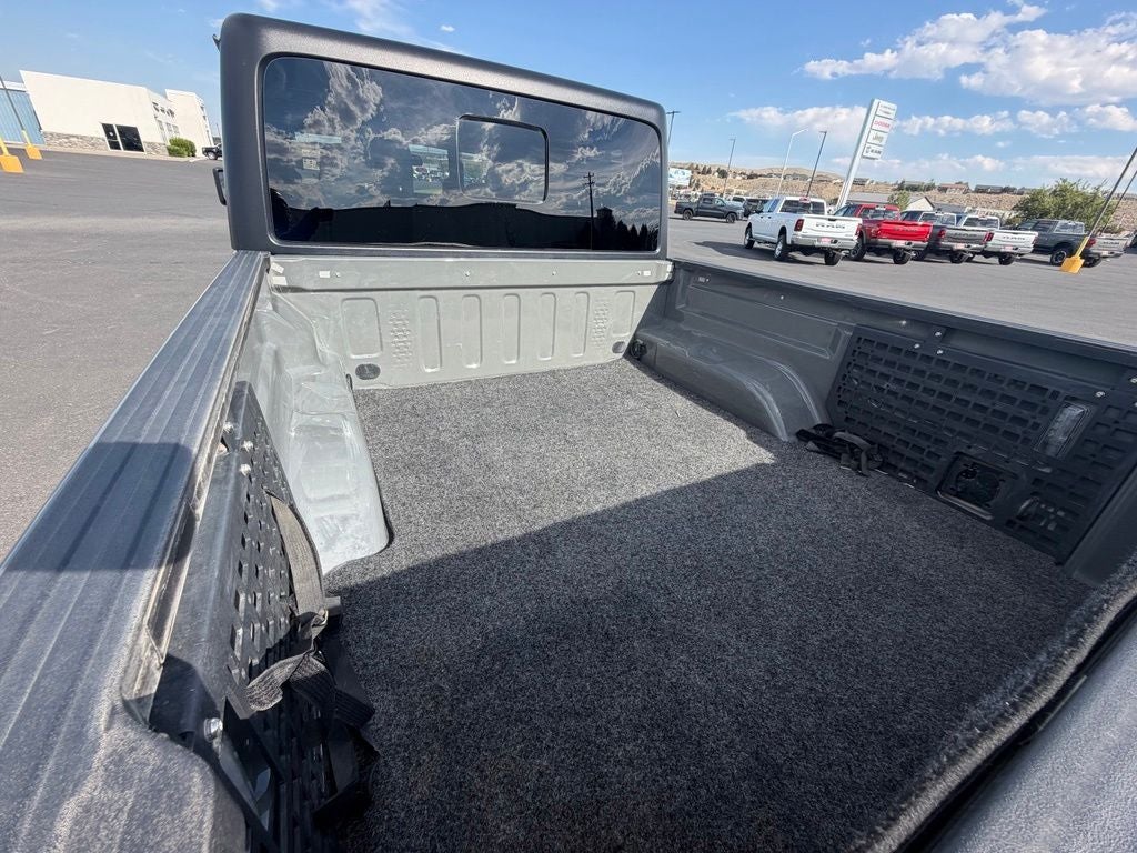 2022 Jeep Gladiator Sport
