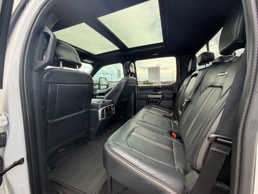 2022 Ford F-350SD Platinum