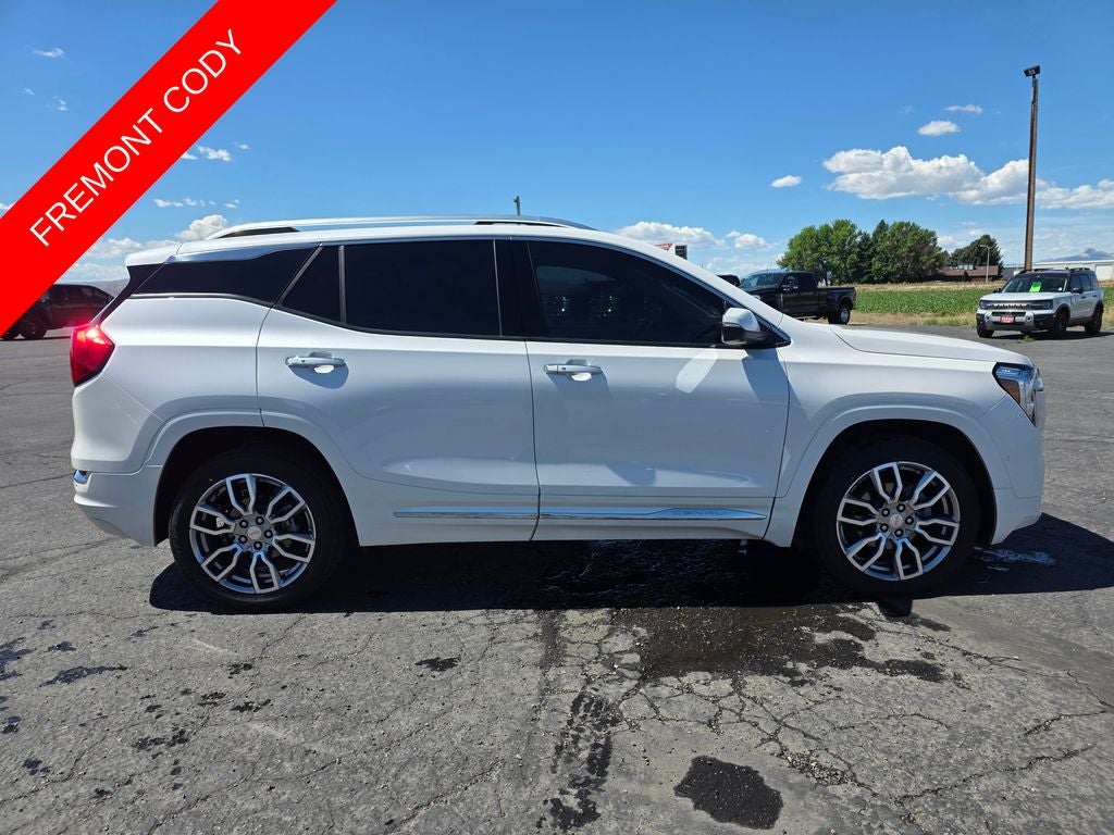 2024 GMC Terrain Denali