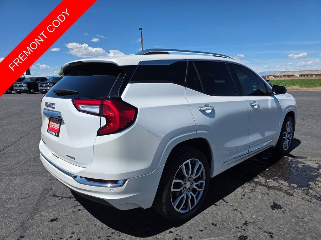 2024 GMC Terrain Denali