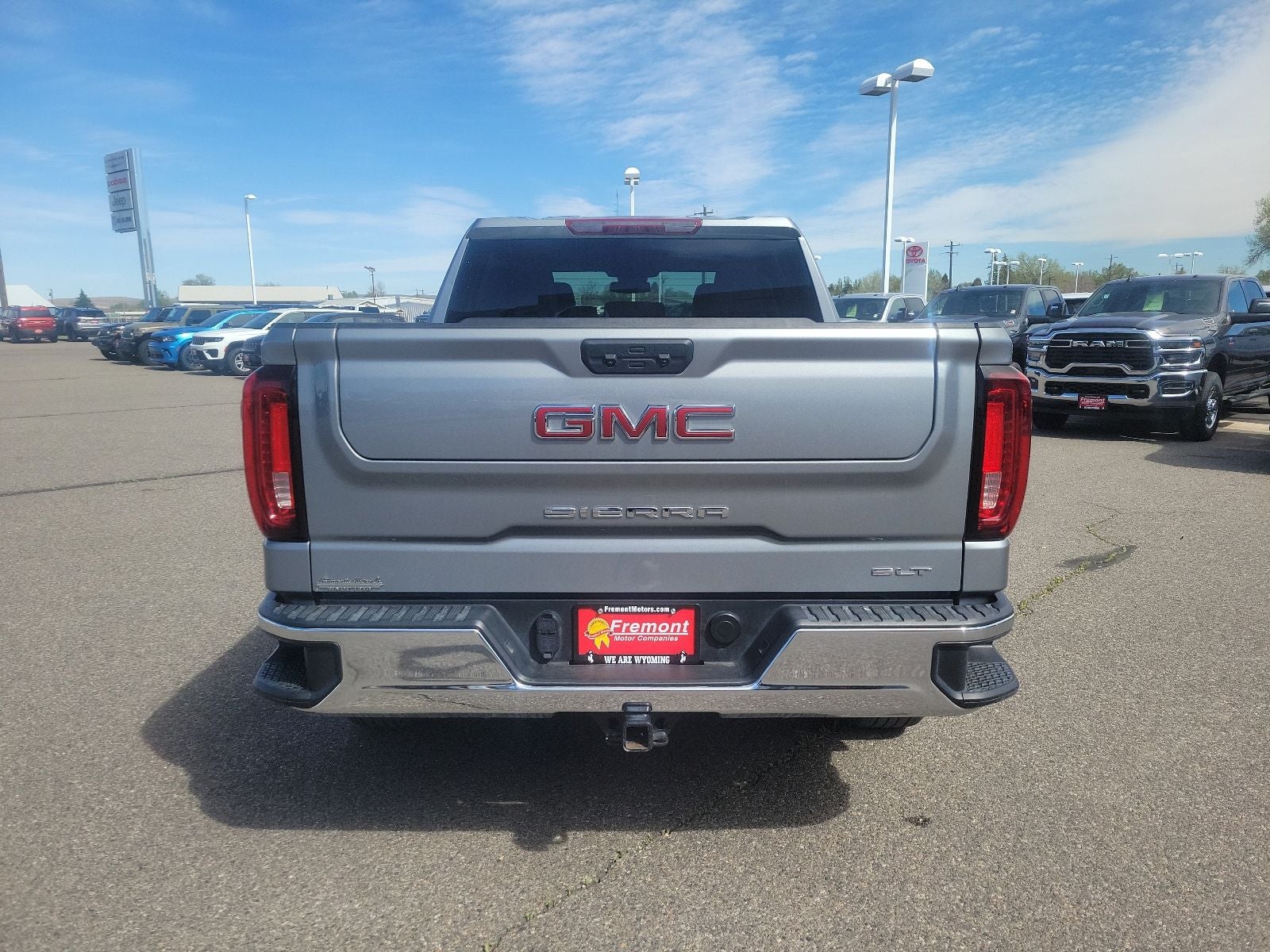 2025 GMC Sierra 1500 SLT